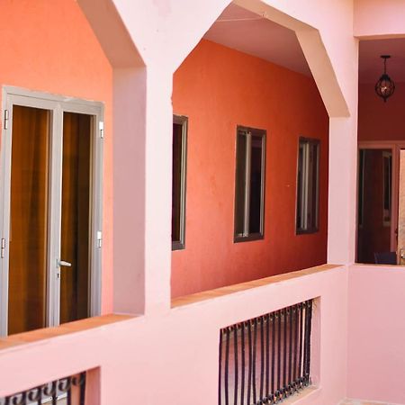 Chez Titi Hotel Сент Луис Екстериор снимка